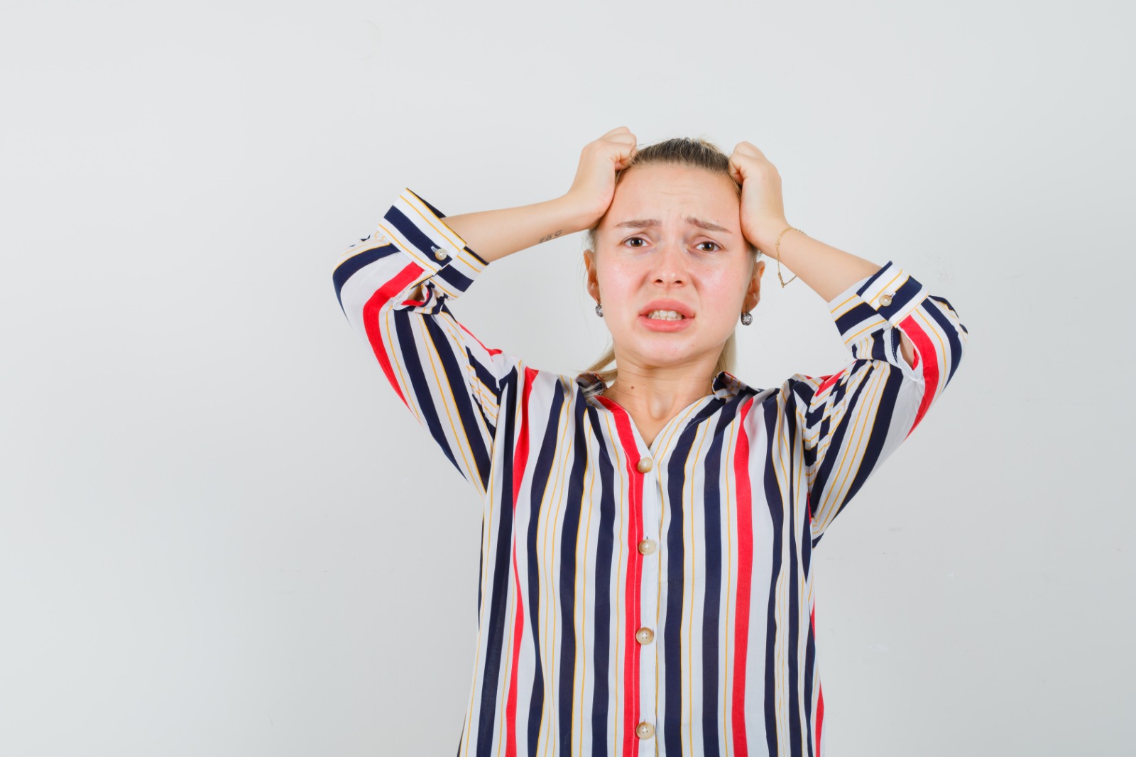 Obsesif-Kompulsif Bozukluk (OKB):